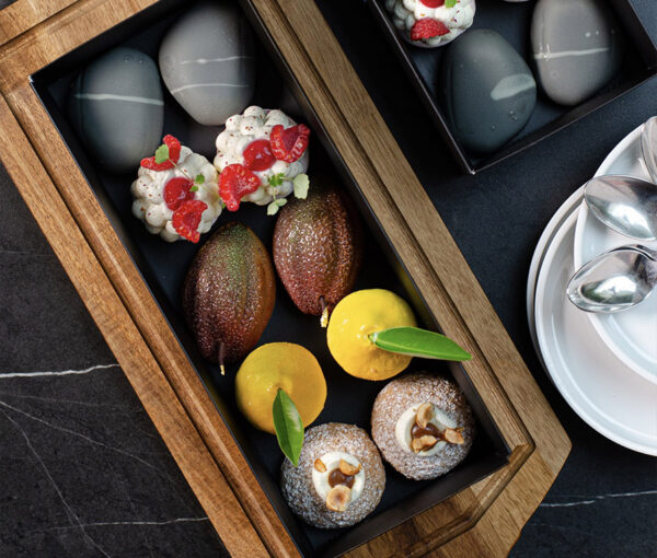 Ecrin de 10 mignardises - Théo Chereau Pâtisserie - La Rochelle